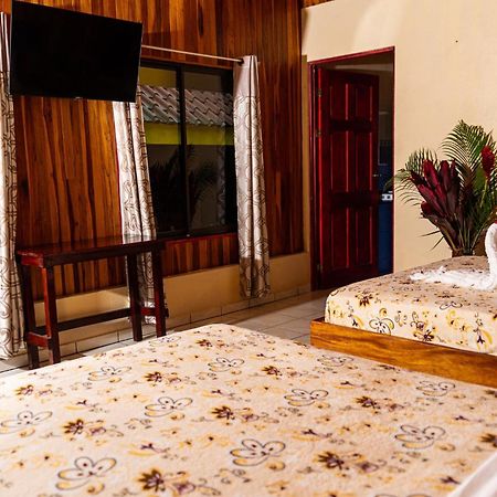 Selvita Lodge Arenal La Fortuna Bagian luar foto
