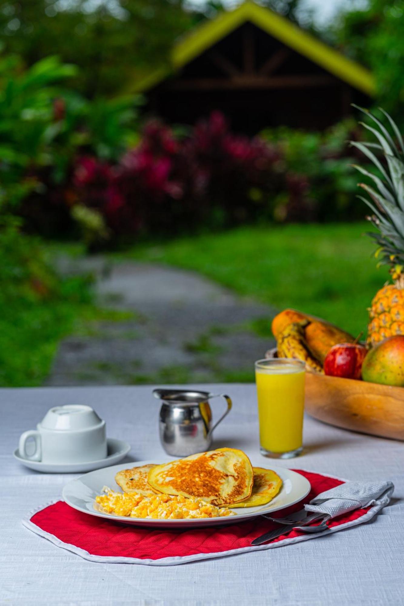 Selvita Lodge Arenal La Fortuna Bagian luar foto